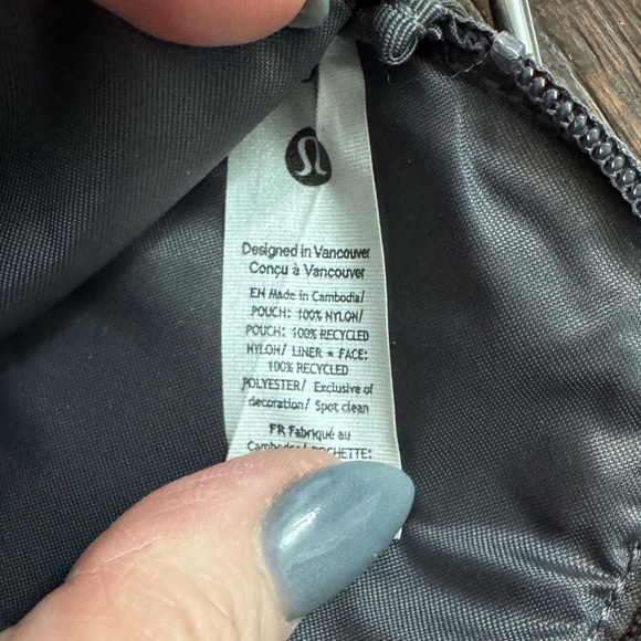 Lululemon athletica Gray Coin Keychain Pouch with Logo - Picture 7 of 15